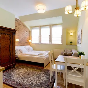 roland-apartments-budapest.inbudapesthotels.com/
