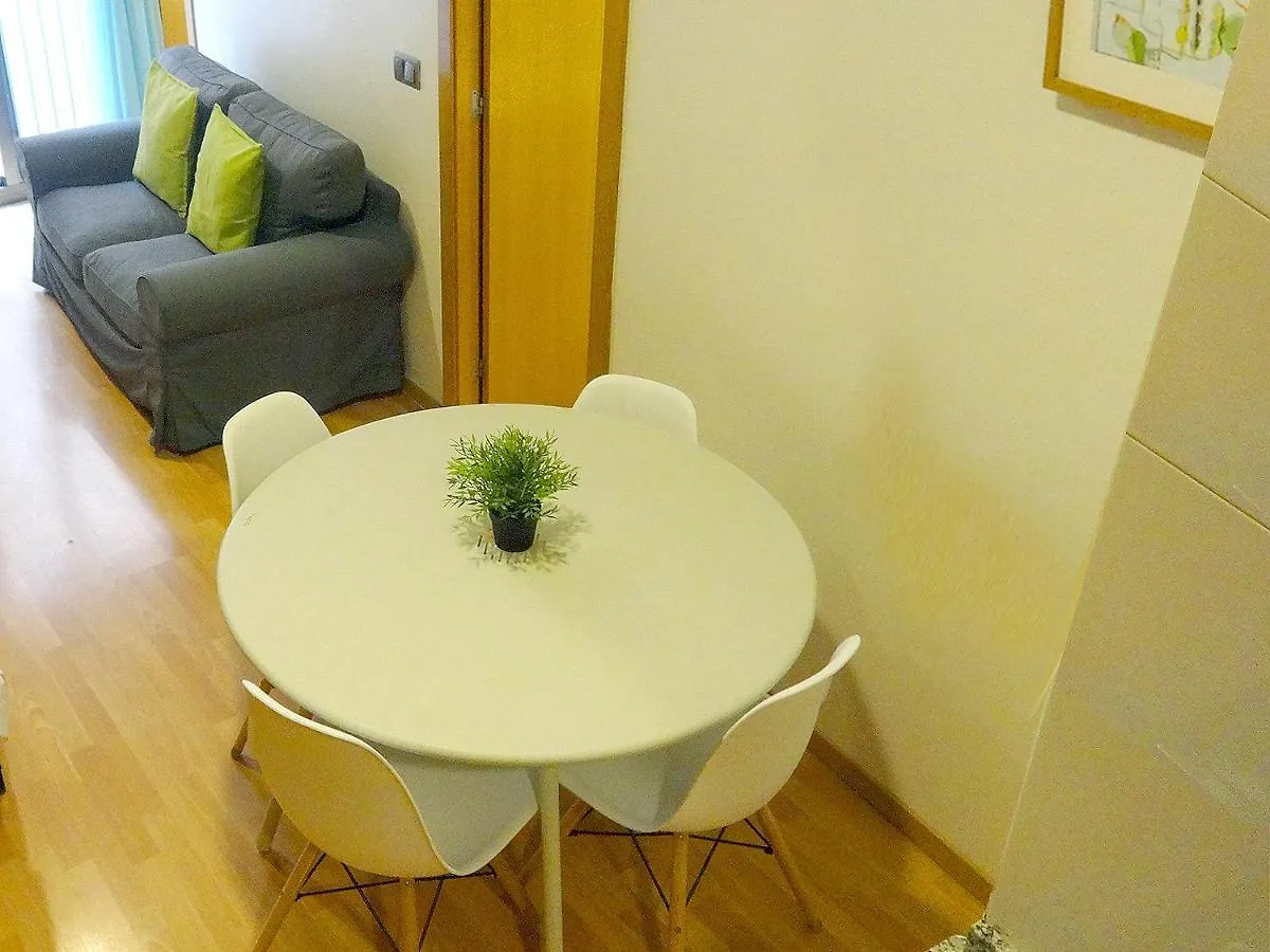 Ledglass Barcelona Apartment