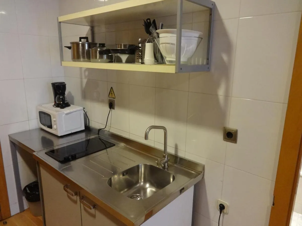 Ledglass Barcelona 0*,